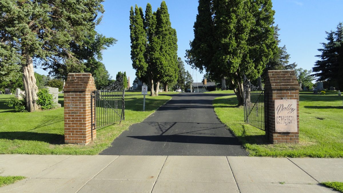 Valley Cemetery (June 2017)